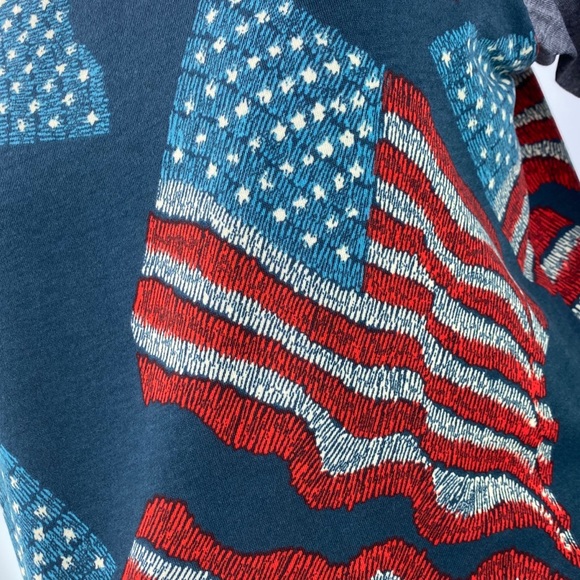 NWT LuLaRoe Americana Randy T - Picture 4 of 6